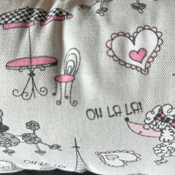 Paris, France Keychain and Paris themed mini bistro pillow bundle - Picture 4 of 5